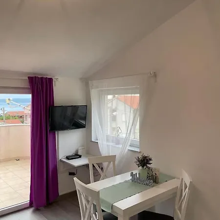 Lavanda Apartman *