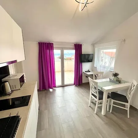 Apartament Lavanda *